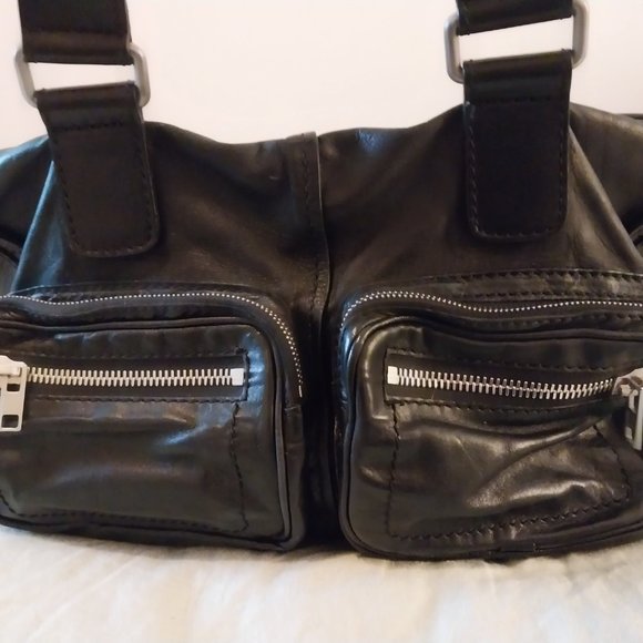 SOLD/ Chloe black leather Betty handbag - Picture 4 of 16